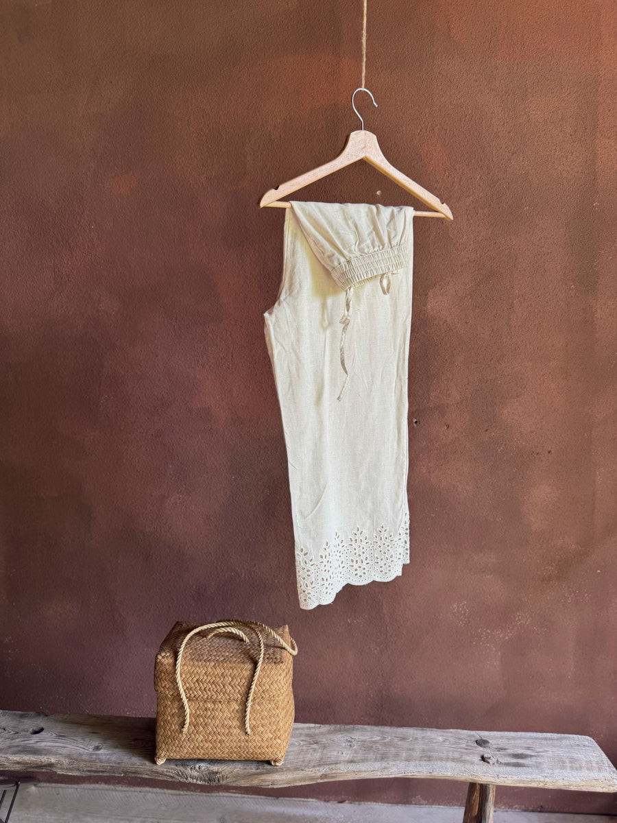 white cotton trousers