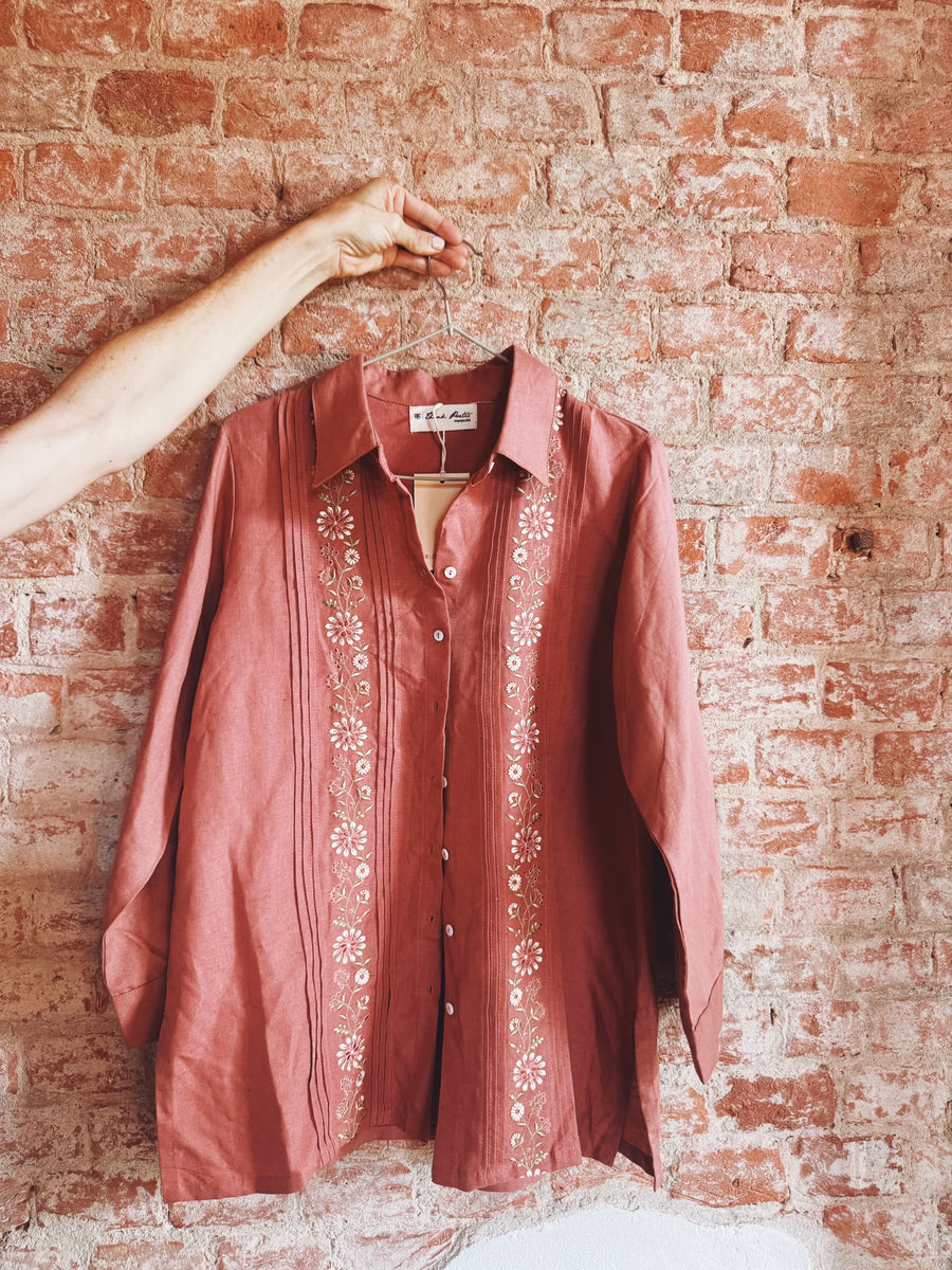 Pink loose flower embroidery shirt
